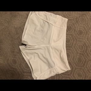 Lulu lemon women’s shorts sz 6